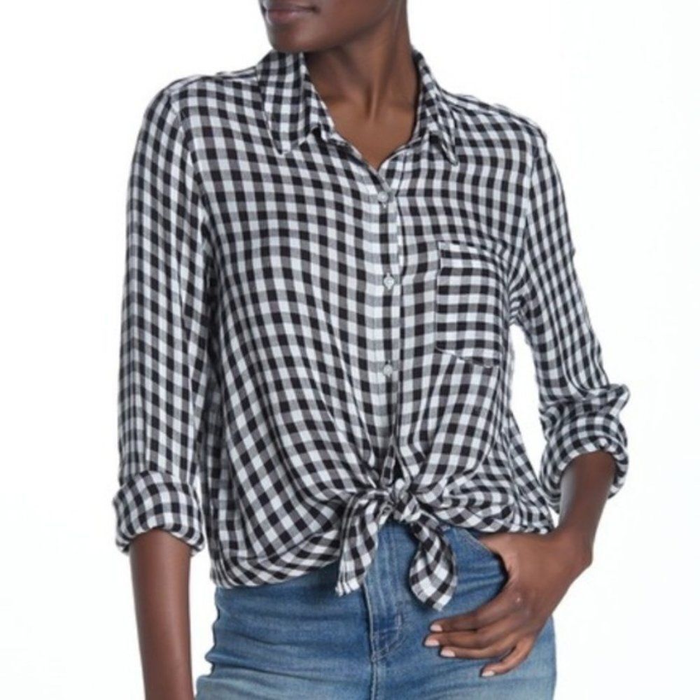 Abound Weekend long sleeve plaid black white Tie Front Shirt